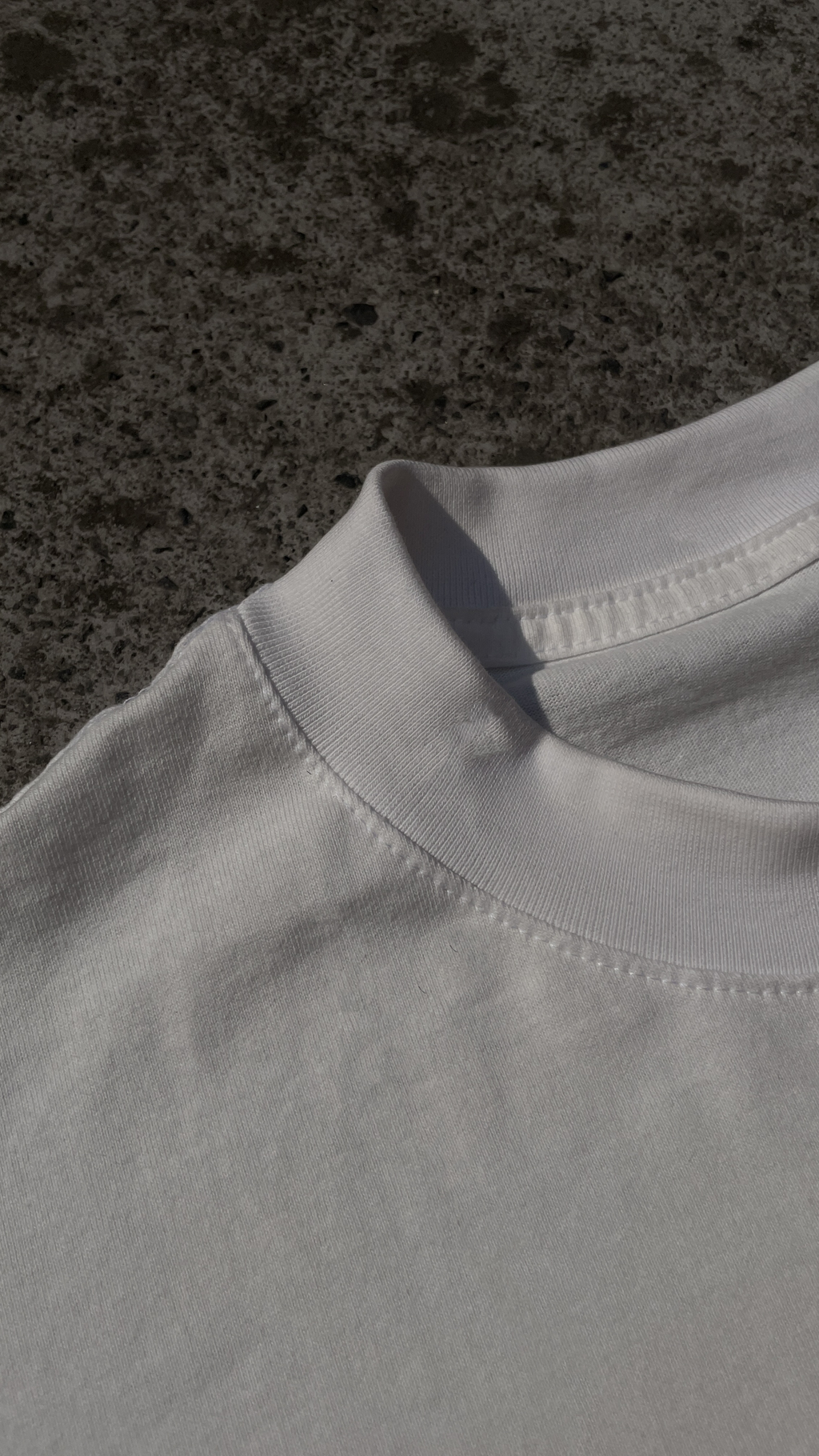 WHITE 300 GSM OVERSIZE