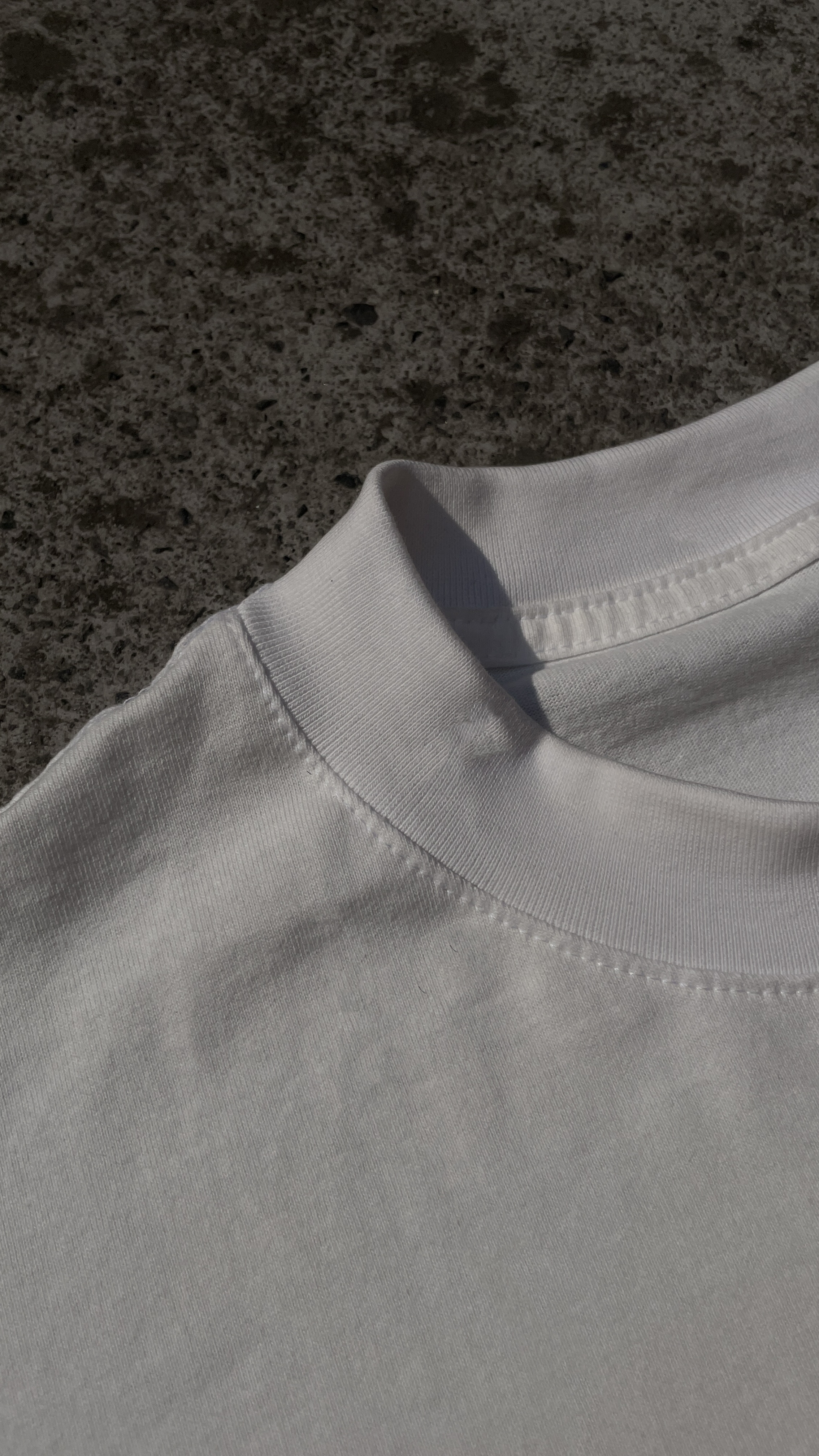 WHITE 300 GSM OVERSIZE